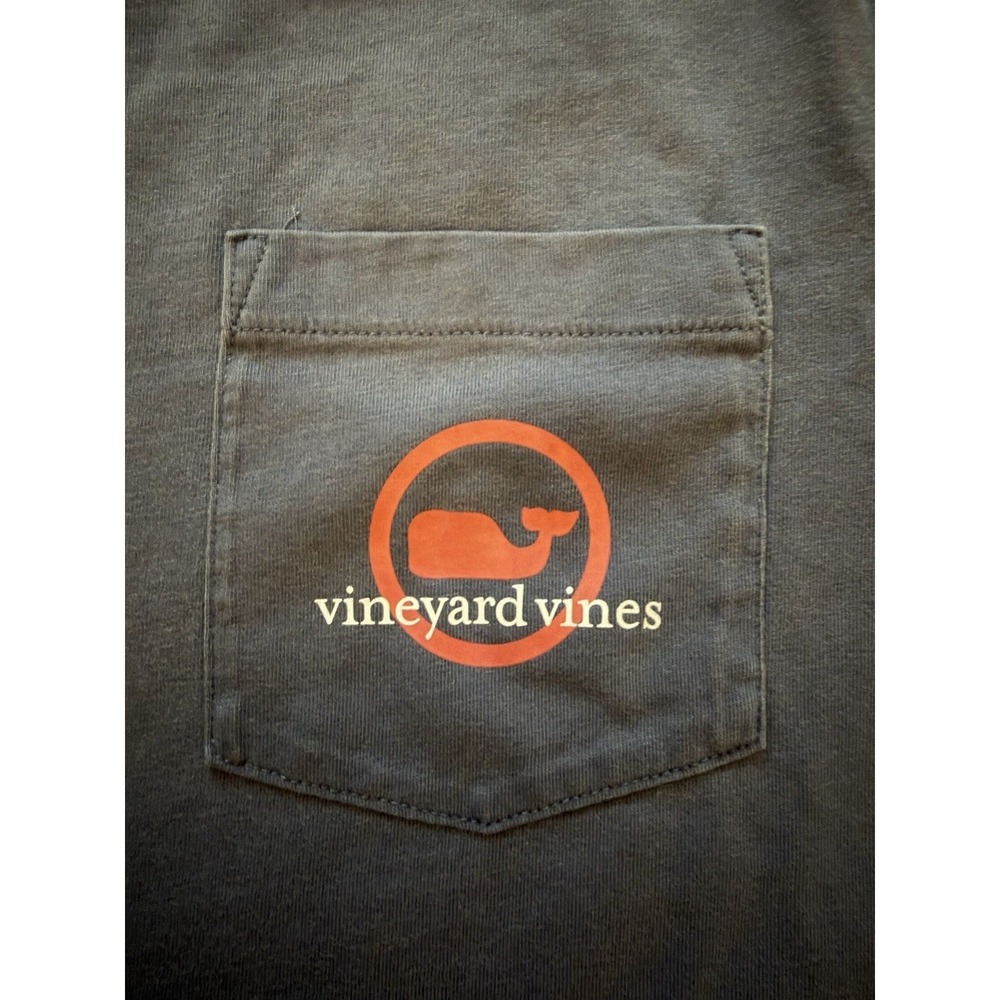 Vineyard Vines Men's Navy Long‎ Sleeve T Shirt Pink Whale Size Small - Picture 2 of 8